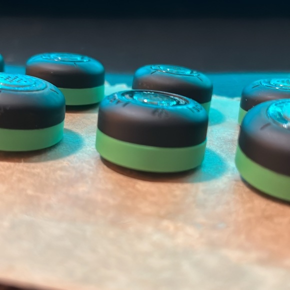 14 Arccos Caddie Sensors (played once) - Picture 2 of 3